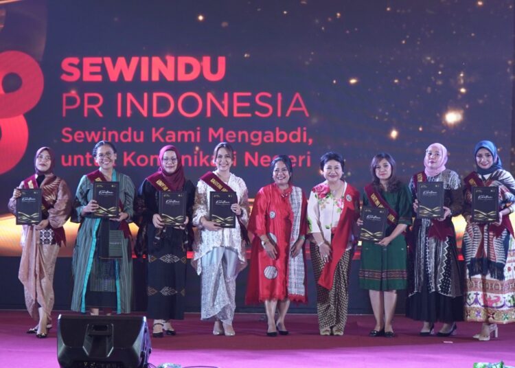 Humas Pegadaian Raih Top 50 Kartini Humas Indonesia
