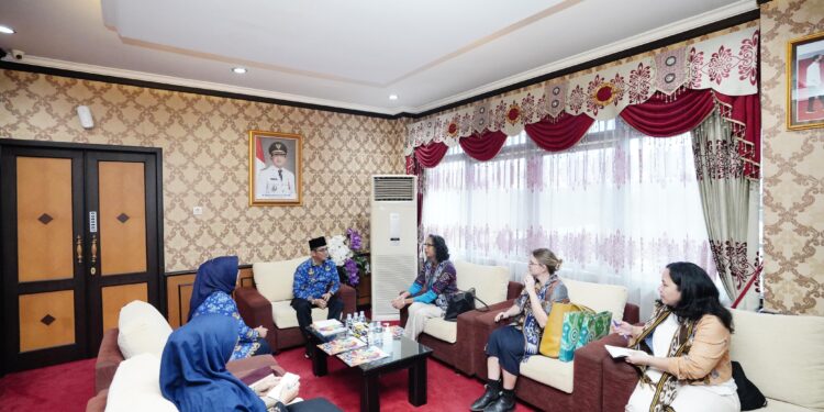 Komunitas Disabilitas Sambut Kunjungan Wakil Duta Besar Australia di Balikpapan