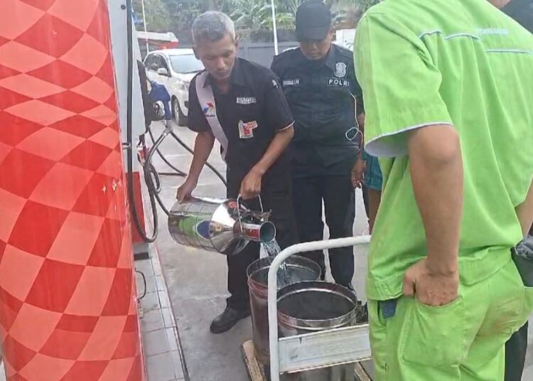 Dinas Perdagangan dan Polresta Balikpapan Pantau Kelayakan BBM