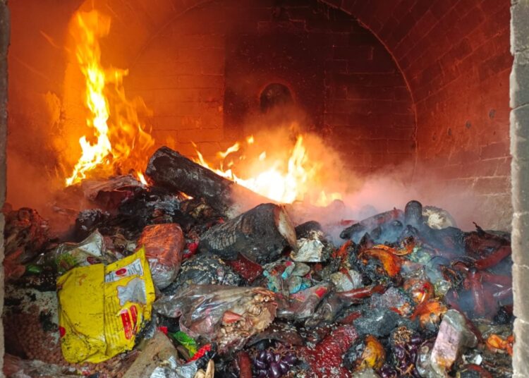  Karantina Kaltim Musnahkan Komoditas Ilegal