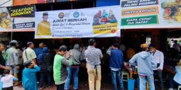 Jumat Berkah, RMC Gelar Makan Siang Gratis Bagi Ojol dan Masyarakat Umum