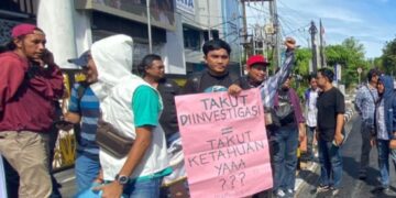 Aksi Komunitas Jurnalis Balikpapan Menolak RUU Penyiaran