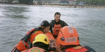 Remaja Yang Terseret Arus di Pantai Monpera Balikpapan Ditemukan Meninggal