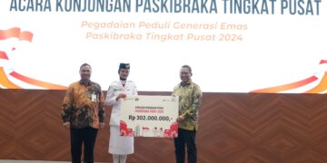 Pegadaian Berikan Apresiasi Paskibraka 2024 dengan Beasiswa Tabungan Emas Senilai Rp 302 Juta