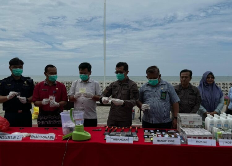 Kejari Balikpapan Musnahkan Barang Bukti Hukum Tetap, Pastikan Tidak Ada Penyalahgunaan