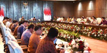 Sidang Kabinet Terakhir Jokowi, Evaluasi dan Persiapan Transisi Menuju Pemerintahan Baru