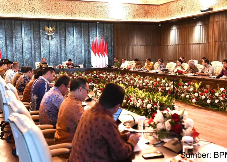 Sidang Kabinet Terakhir Jokowi, Evaluasi dan Persiapan Transisi Menuju Pemerintahan Baru
