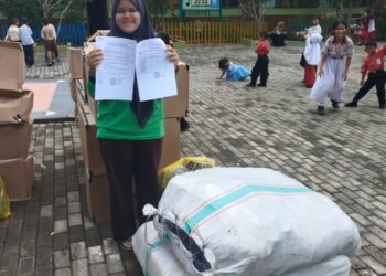Disdikpora PPU tengah mempercepat distribusi seragam gratis bagi seluruh pelajar di Benuo Taka. (Foto : istimewa)