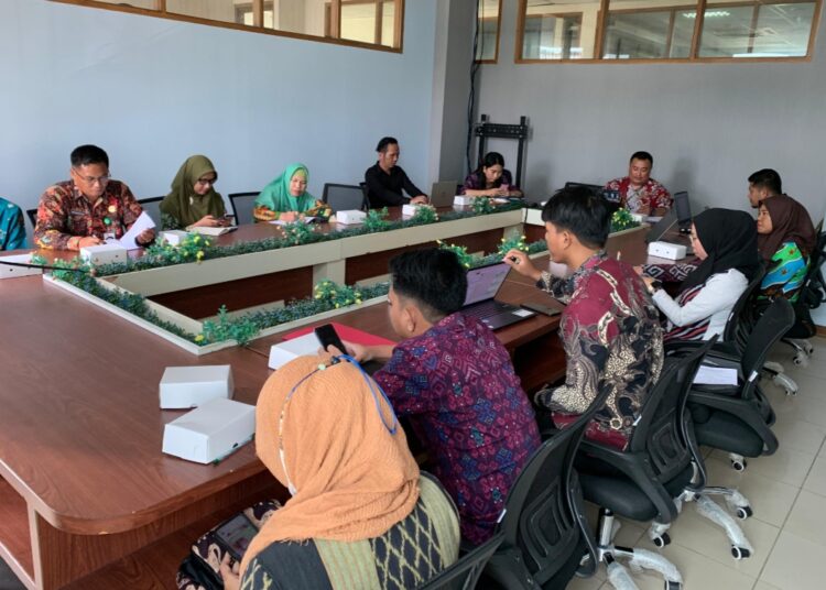 Uji konsekuensi di Kantor Diskominfo PPU, Kamis 5 September 2024, sebagai bagian dari implementasi UU No 14 Tahun 2008. (Foto : istimewa)