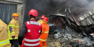 Gudang Perabotan di Bukit Cinta Balikpapan Terbakar