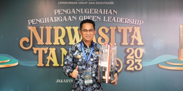 Rahmad Mas’ud Raih Penghargaan Green Leadership Atas Inovasi Lingkungan Berkelanjutan