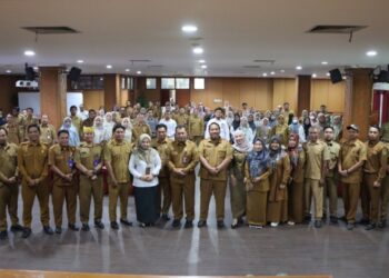 Sosialisasi Desa Cinta Statistik (Desa Cantik) serta meluncurkan Indikator Kemiskinan Daerah di Aula Lantai I Kantor Bupati PPU pada Selasa, 24 September 2024. (Foto : istimewa)