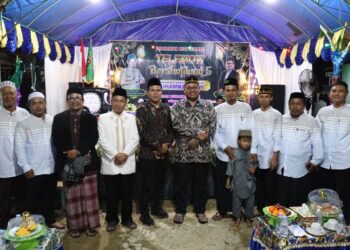 Zainal Arifin, menghadiri acara Telemow Bershalawat 5 dalam rangka peringatan Maulid Nabi Muhammad SAW di Kantor Desa Telemow, Kecamatan Sepaku, Jumat malam, 27 September 2024. (Foto : istimewa)