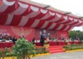 Sekretaris Daerah PPU, Tohar, bertindak sebagai inspektur upacara. (Foto : istimewa)