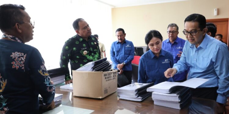 Muhammad Zainal Arifin, menerima kunjungan Kepala Badan Bank Tanah beserta rombongan pada Kamis lalau, 10 Oktober 2024. (Foto : istimewa)