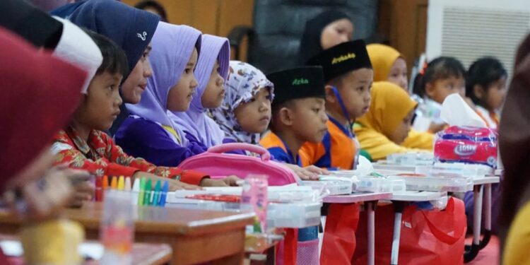 Lomba mewarnai tingkat Taman Kanak-Kanak (TK) se-Kabupaten PPU. (Foto : istimewa)