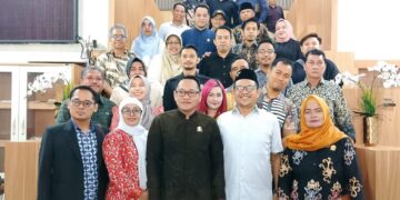 Dewan Perwakilan Rakyat Daerah (DPRD) Kota Balikpapan menerima kunjungan dari DPRD Kabupaten Kutai Kertanegara (Kukar)