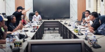 Audensi DPRD dengan POAK