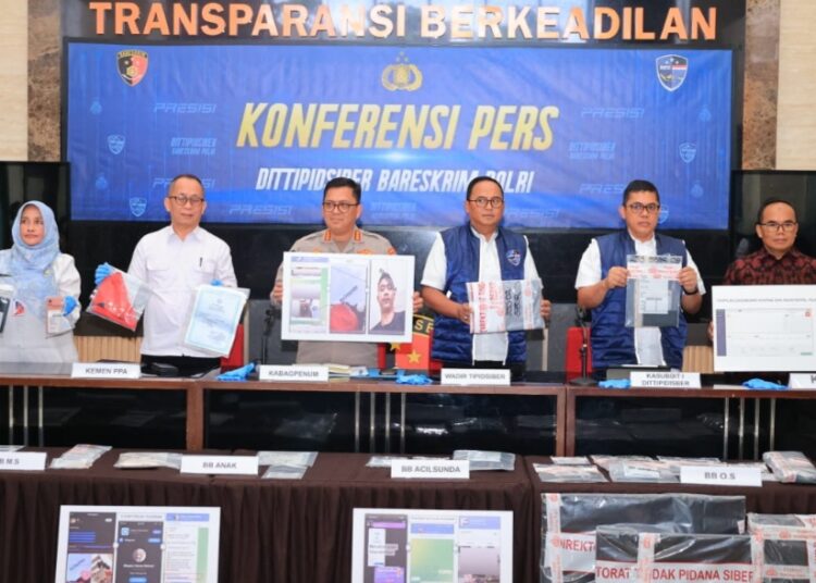 Polri Amankan Tersangka Pengelola Situs Penyebar Video Porno Anak