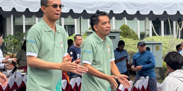 Alwi Al Qadri (kanan), mendampingi Pjs Wali Kota Balikpapan pada uji coba CFD Grand City, Minggu 17 November 2024