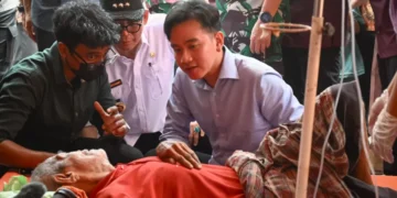 Tinjau Pengungsi, Wapres Tekankan Dialog Dalam Relokasi Hunian Warga Terdampak