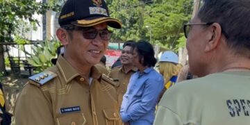 Rahmad Mas’ud Apresiasi Swadaya Warga RT 12 GSU Lewat Kampung Receh