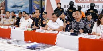 Bareskrim Polri Gagalkan Penyelundupan 151 Ribu Benih Lobster di Perairan Bintan