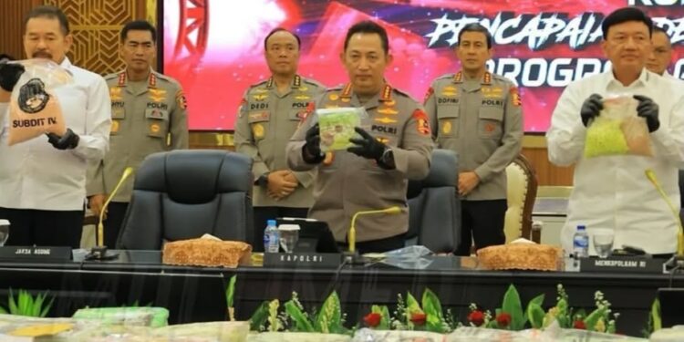 Polri Ungkap 3.608 Kasus Narkoba dan Transformasi 90 Kampung Bebas Narkoba