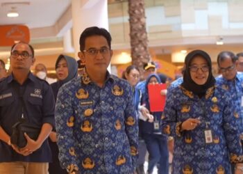 Rahmad Mas’ud Pastikan Kepatuhan Perusahaan pada UMK 2025