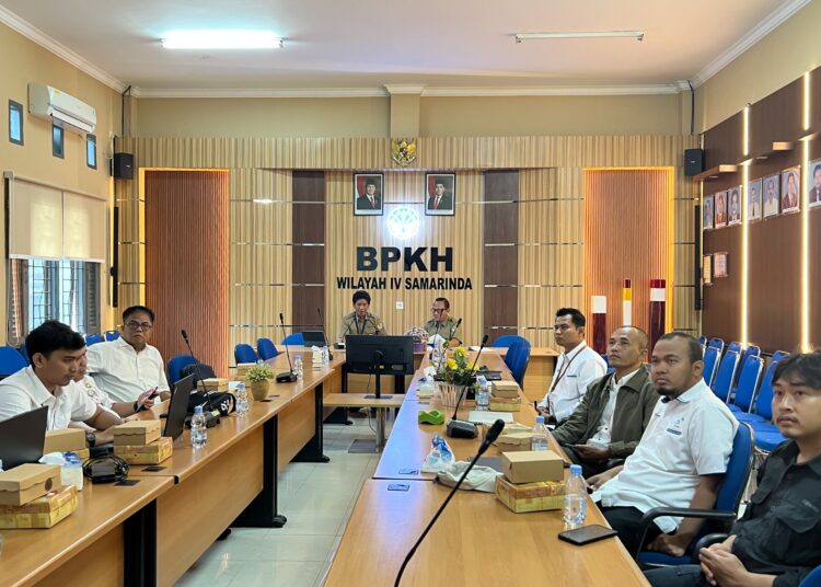 Pemenuhan Izin PPKH, PLN UIP KLT Koordinasi dengan BPKH Wilayah IV Laksanakan Penataan Batas Areal Jelang Ramadhan