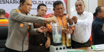 Polda Kaltim Musnahkan 488,9 Gram Sabu dan 154 Butir Pil Ekstasi