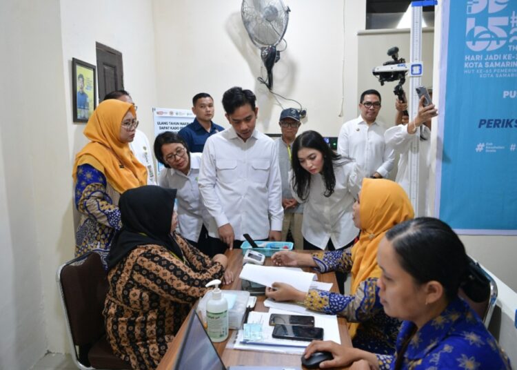 Tinjau Puskesmas Remaja Kota Samarinda, Wapres Saksikan Program Pemeriksaan Kesehatan Gratis