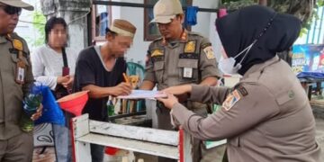 Penertiban BBM eceran dilakukan petugas gabungan. (IST)