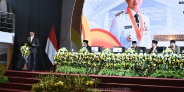 Wali Kota Balikpapan, Rahmad Mas'ud, sampaikan pidato dalam paripurna DPRD Balikpapan, Rabu sore, 5 Maret 2025