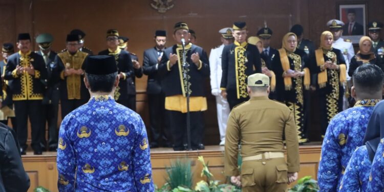 Bupati PPU, Mudyat Noor, memimpin upacara