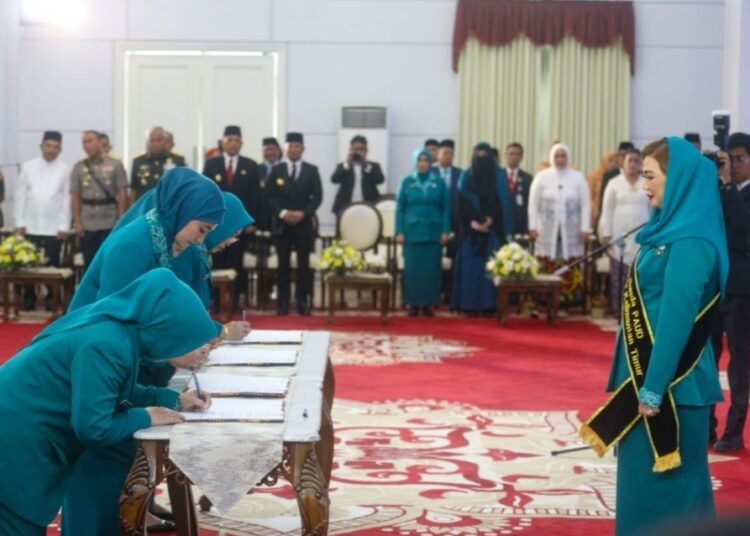 Istri Bupati Penajam Paser Utara (PPU), Dewi Yuliana, resmi dilantik