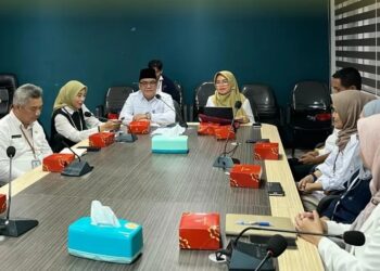 Kunjungan Wakil Wali Kota Balikpapan, Bagus Susetyo, ke kantor Disdukcapil pada Rabu, 9 April 2025.