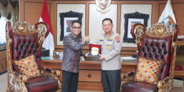Rahmad Mas'ud, menerima kunjungan silaturahmi Kapolda Kaltim, Irjen Pol Endar Priantoro, pada Kamis, 10 April 2025