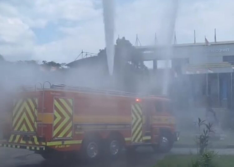 BPBD Balikpapan saat ini memiliki sekitar 25 unit kendaraan pemadam kebakaran