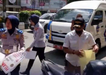 UPTD Pengelolaan Parkir Dishub menggelar kegiatan monitoring di kawasan Jalan Jenderal Sudirman dan beberapa titik pasar pada Rabu, 16 Februari 2025.