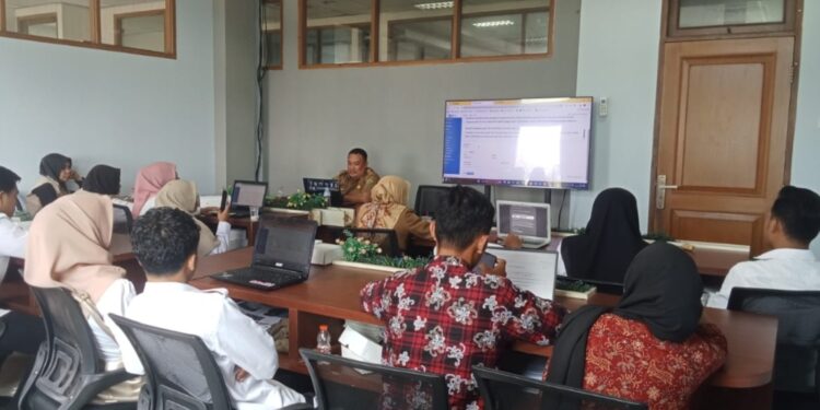 Sebanyak 24 KIM dari berbagai kelurahan dan desa mengikuti pelatihan jurnalistik 