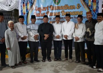 Safari Ramadan sekaligus buka puasa bersama di kediaman Wakil Bupati PPU, Abdul Waris Muin, di Desa Girimukti, Kecamatan Penajam