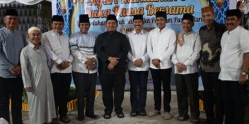 Safari Ramadan sekaligus buka puasa bersama di kediaman Wakil Bupati PPU, Abdul Waris Muin, di Desa Girimukti, Kecamatan Penajam
