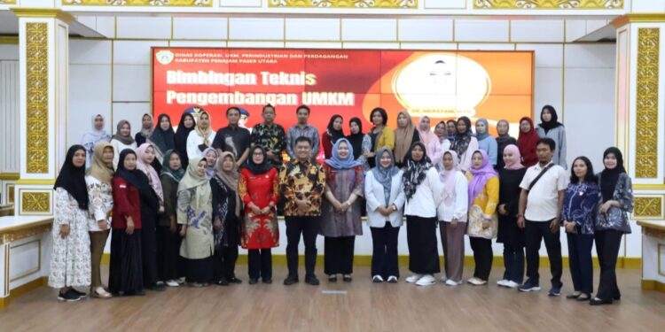 KUKM Perindag menggelar Bimbingan Teknis (Bimtek) Tahun 2025 untuk mendorong pengembangan usaha mikro, kecil, dan menengah (UMKM) di daerah.