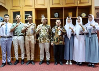 Seremoni pelepasan oleh Sekda PPU, Tohar, di Kantor Bupati PPU