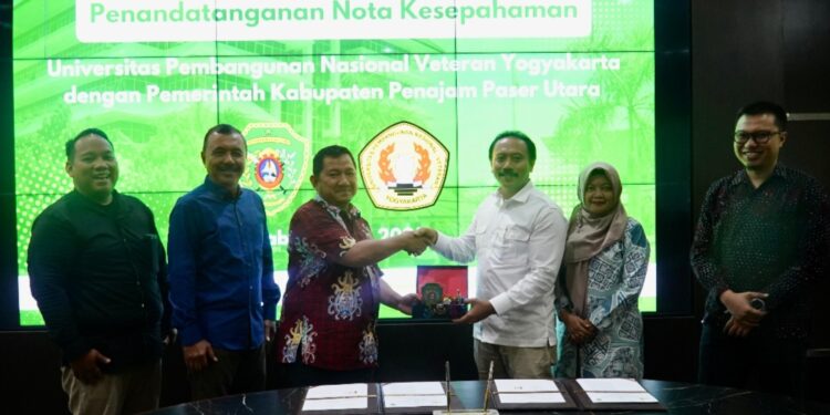 Penandatanganan Pemkab PPU dengan Universitas Pembangunan Nasional (UPN) Veteran Yogyakarta