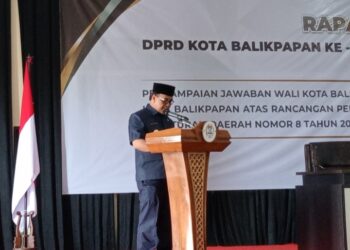 Jawaban disampaikan oleh Wakil Wali Kota Balikpapan, Bagus Susetyo