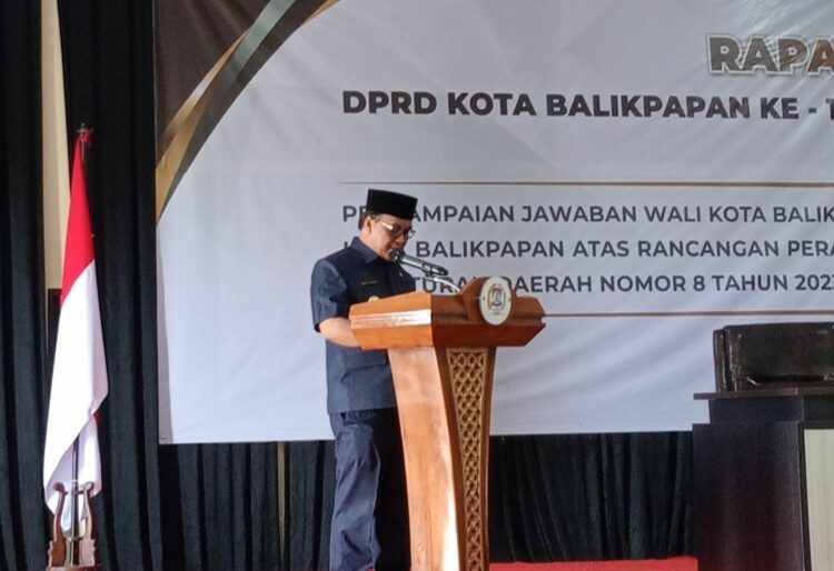 Jawaban disampaikan oleh Wakil Wali Kota Balikpapan, Bagus Susetyo