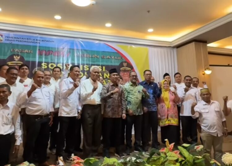 Wali Kota Kukuhkan Forum Pedagang, Dorong Pasar Rakyat Balikpapan Lebih Modern dan Tertib