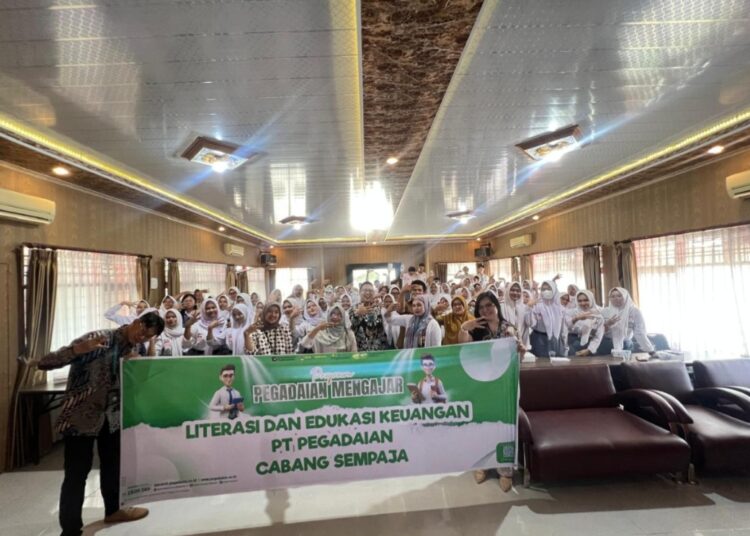 Pegadaian Dekatkan Literasi Keuangan ke Generasi Muda Samarinda Lewat Program Edukatif